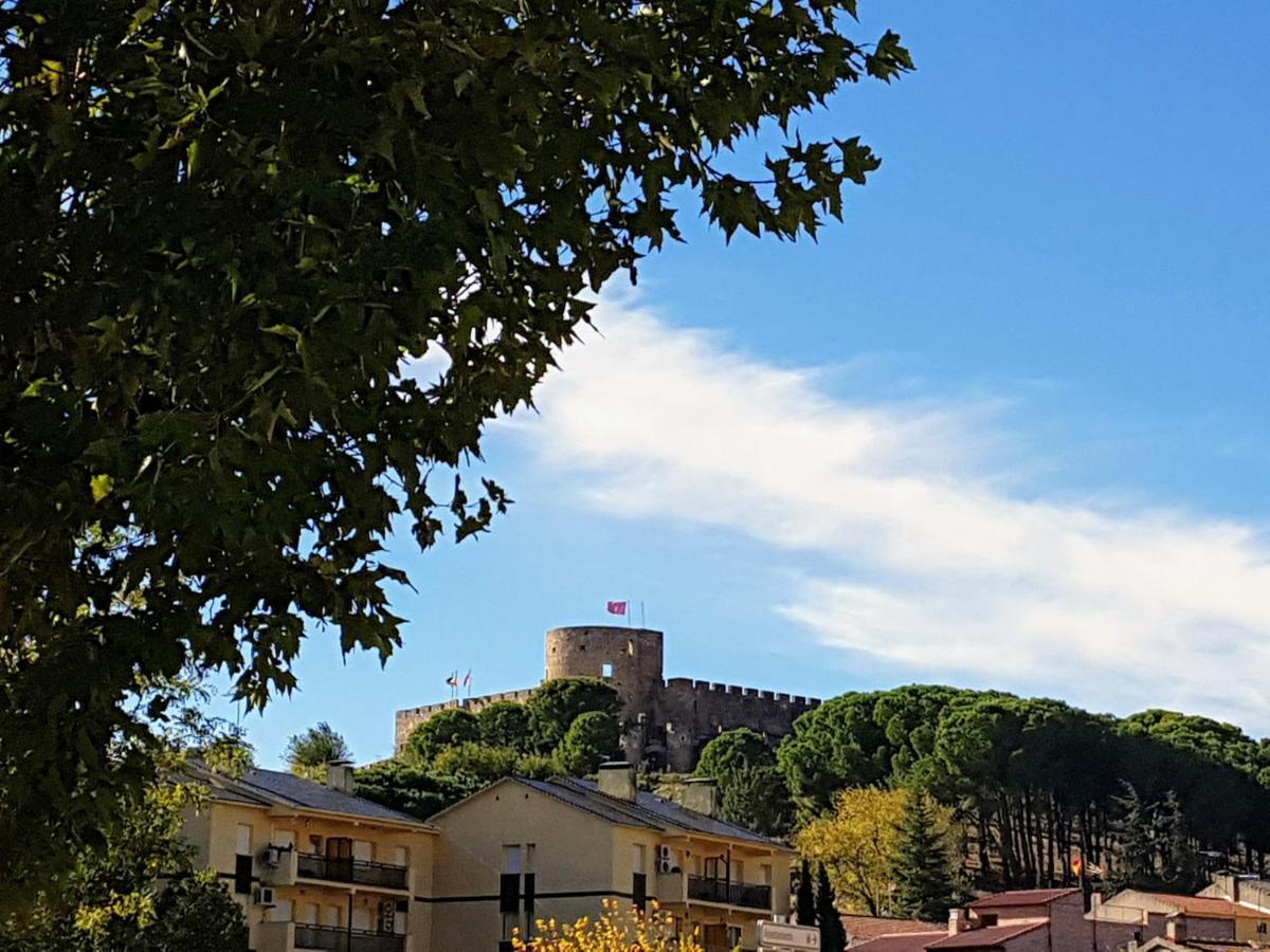Casa Del Castillo By Naturadrada La Adrada Esterno foto